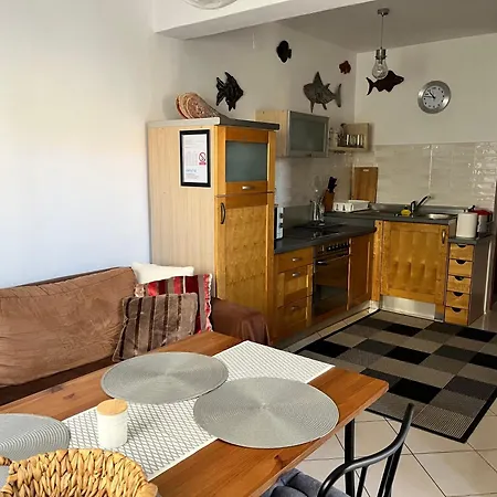 Apartment Anna's Supetar